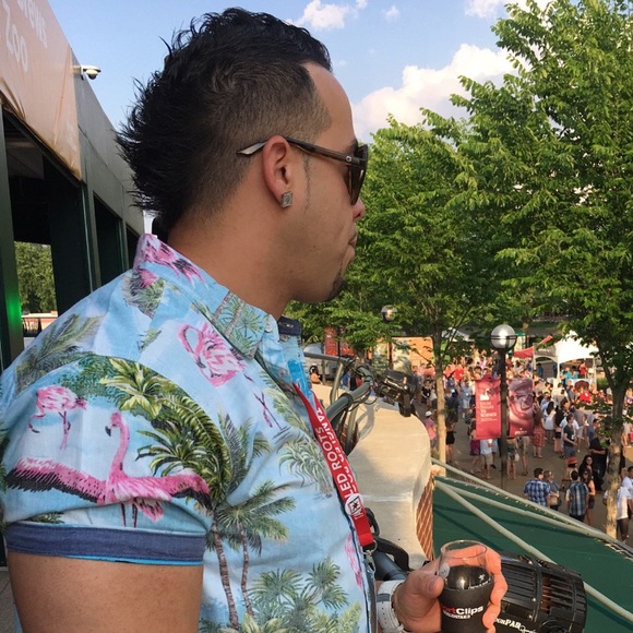 Meet your Posher, Ferdiam - Picture 1 of 6